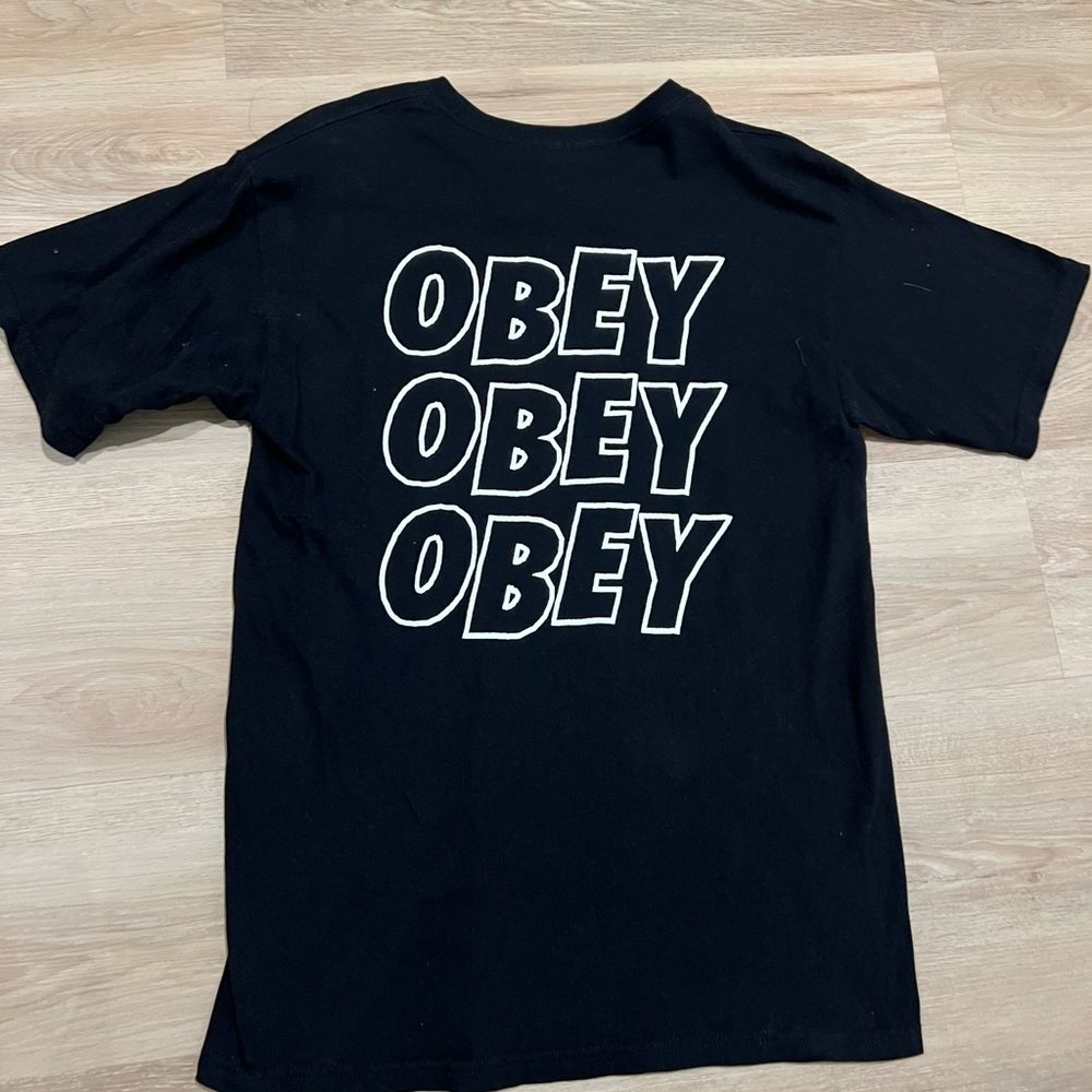 OBEY mens tee